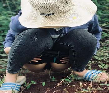 Cô gái Tây Nguyên thích lên mạng khoe bướm xinh